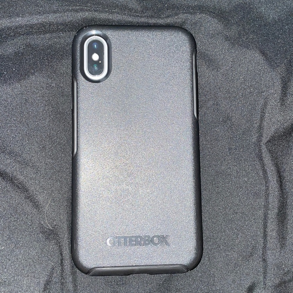 Otterbox Symmetry Series